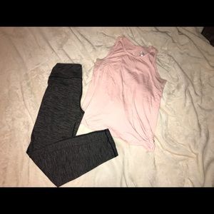 ❌❌SOLD❌❌Striped Old Navy Activewear Leggings